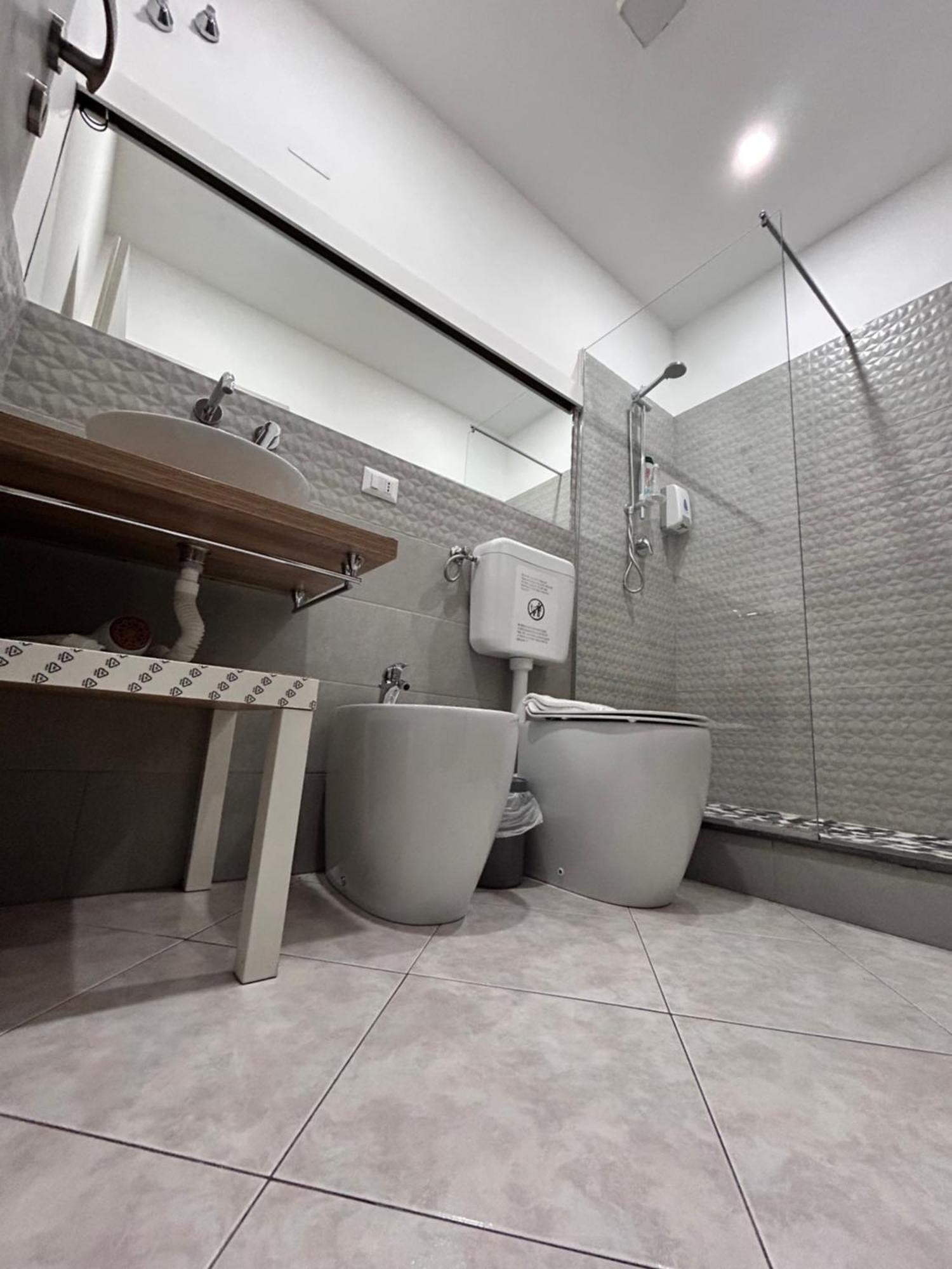 Pacini 88 Rooms And Apartment Catania Centro Bagian luar foto