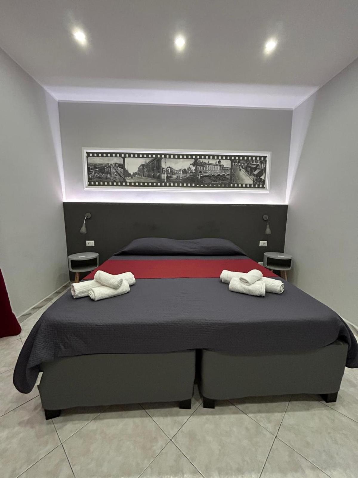 Pacini 88 Rooms And Apartment Catania Centro Bagian luar foto