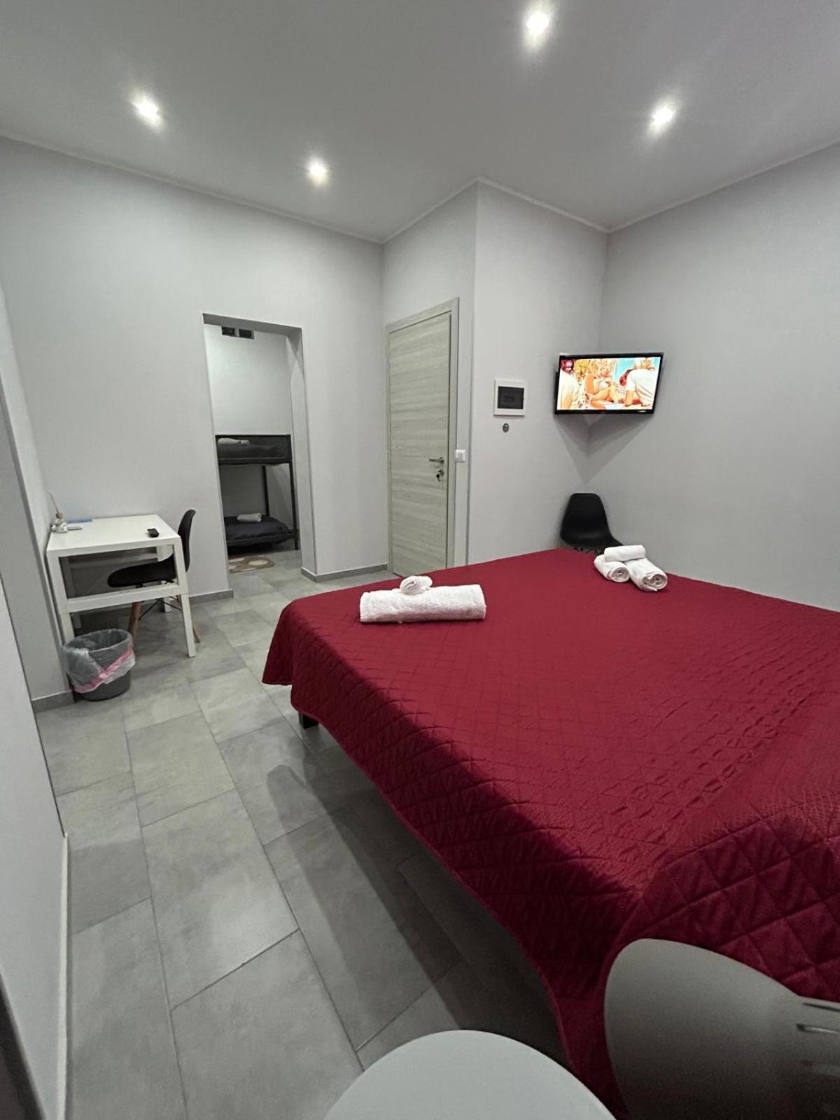 Pacini 88 Rooms And Apartment Catania Centro Bagian luar foto