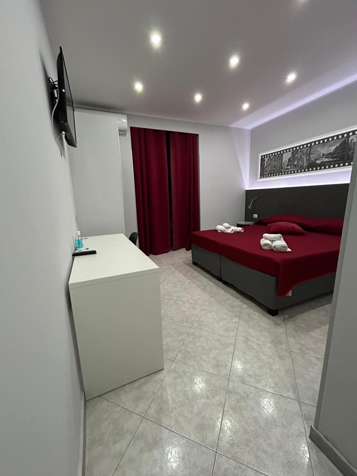 Pacini 88 Rooms And Apartment Catania Centro Bagian luar foto