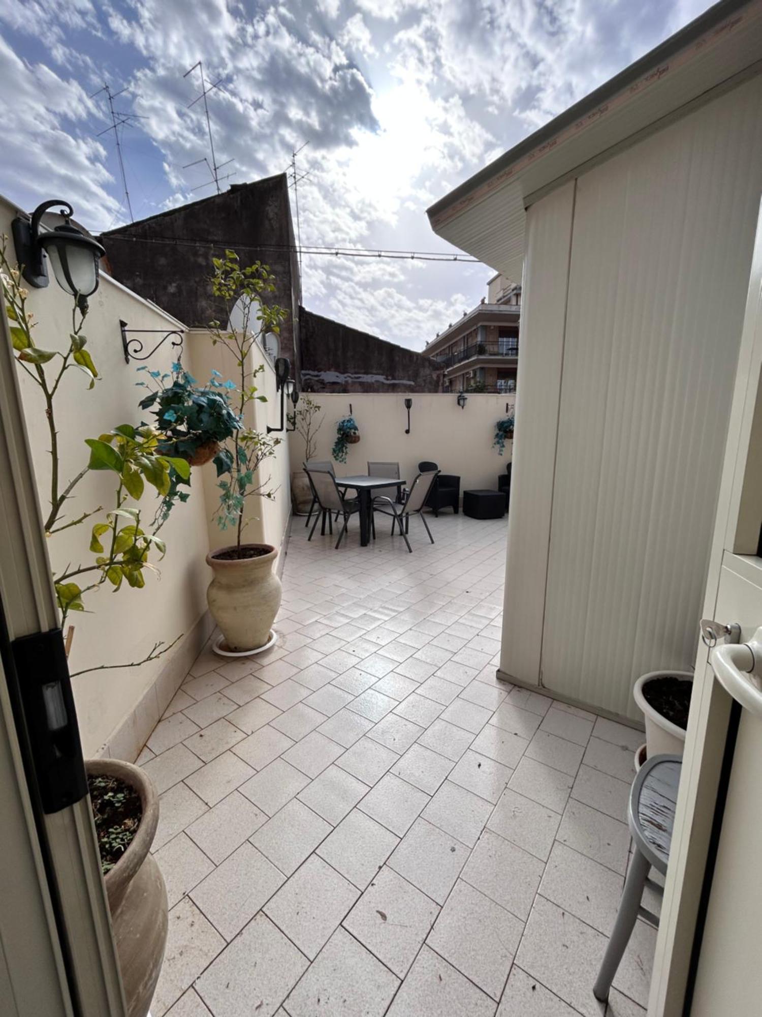 Pacini 88 Rooms And Apartment Catania Centro Bagian luar foto